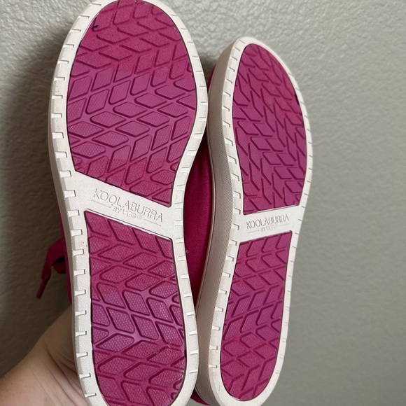 New Koolaburra by UGG Canvas Suede Ribbon Lace Sneakers - Picture 9 of 10